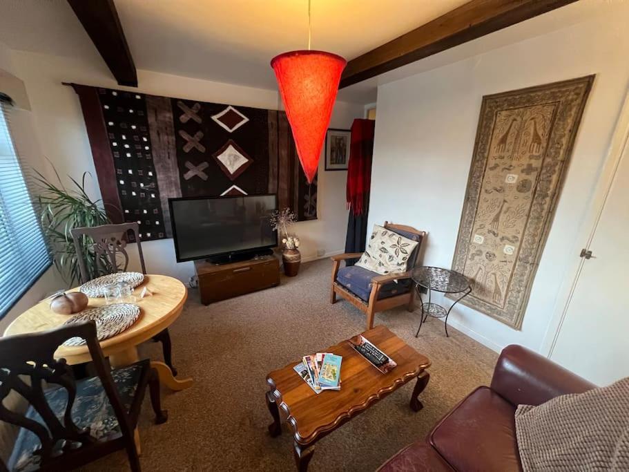 Cosy Private Accommodation In Corsham, Near Bath Ngoại thất bức ảnh